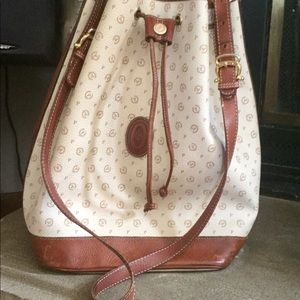 POLLINI MONOGRAM LEATHER BUCKET HANDBAG VINTAGE